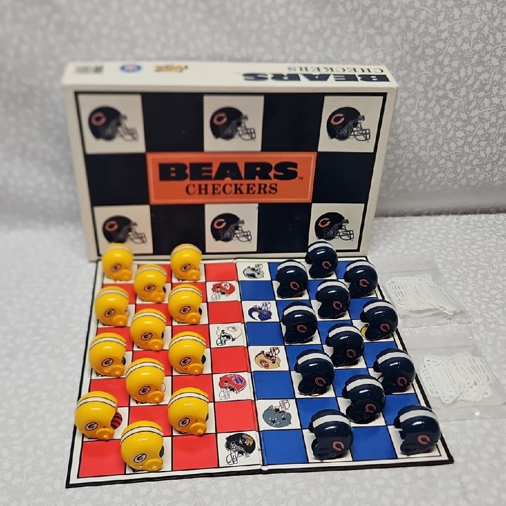 1993 NFL Chicago Bears & Green Bay Packers Checkers Board Game